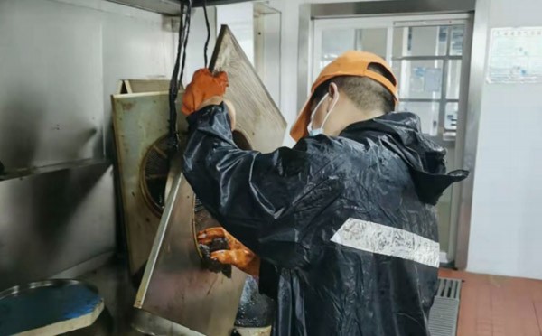 厨房油烟管道清洗